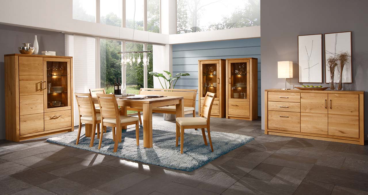 gyönyörű tömörfa bútor interior